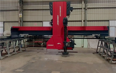 Máy cắt đá hai chiều kiểu cầu